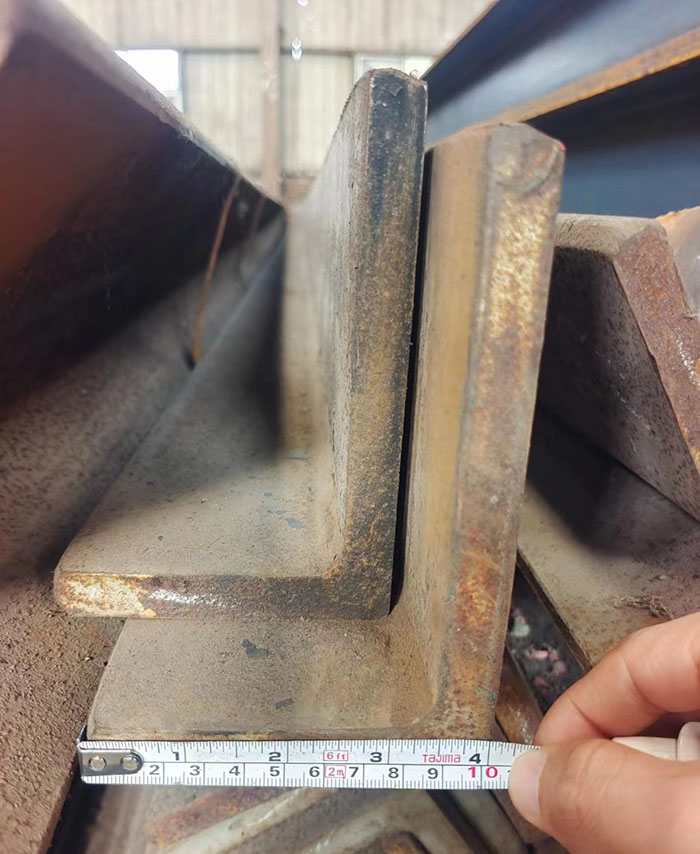 日標(biāo)不等邊角鋼150×100×16mm每米理論重量